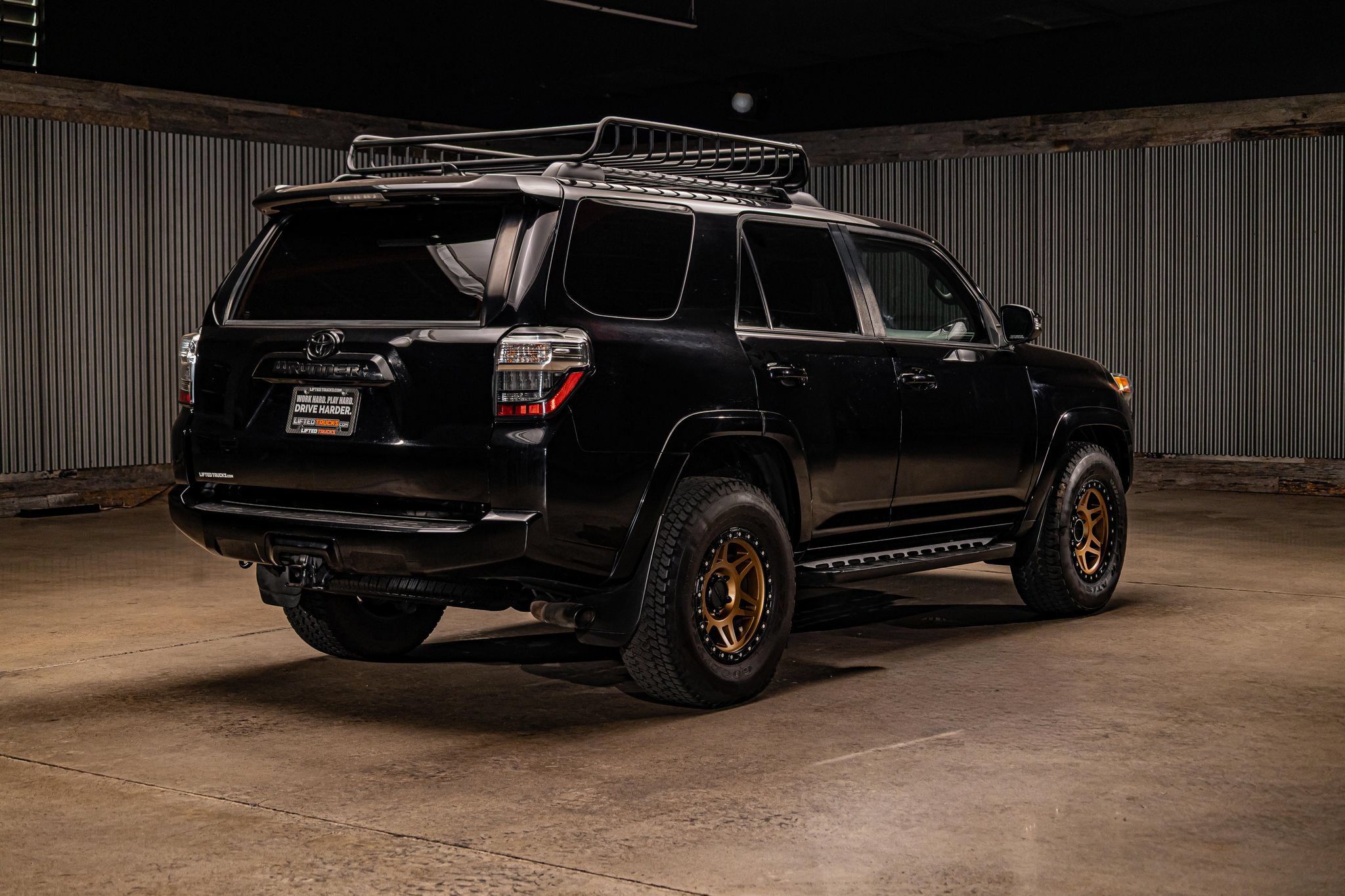 Used 2020 Toyota 4Runner Venture w/ Moonroof Package AWD/4WD image 9