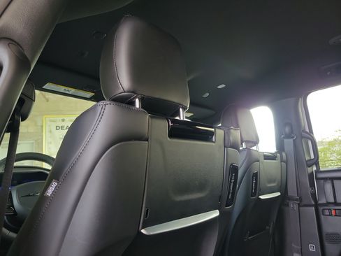 New 2026 Chrysler Pacifica Select FWD image 10