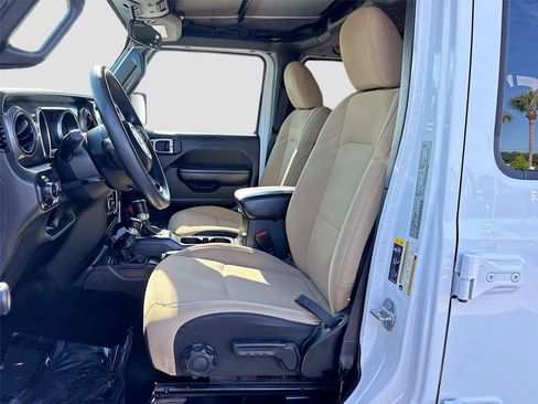 Used 2023 Jeep Wrangler Unlimited Sport AWD/4WD image 19