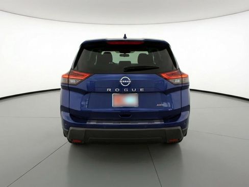 Used 2025 Nissan Rogue SV image 7