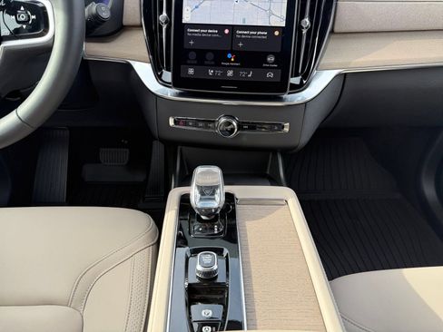 New 2026 Volvo XC90 B5 Plus image 11