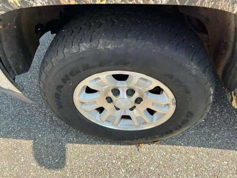 Used 2002 GMC Sierra 1500 4x4 Extended Cab w/ Sierra Professional Pkg image 3