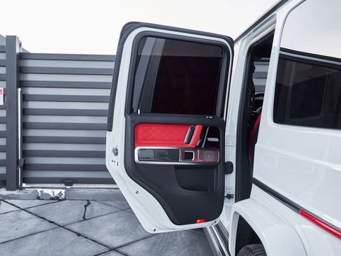 Used 2025 Mercedes-Benz G 63 AMG 4MATIC image 28