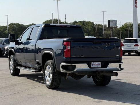 Used 2020 Chevrolet Silverado 2500 LTZ w/ LTZ Premium Package AWD/4WD image 4