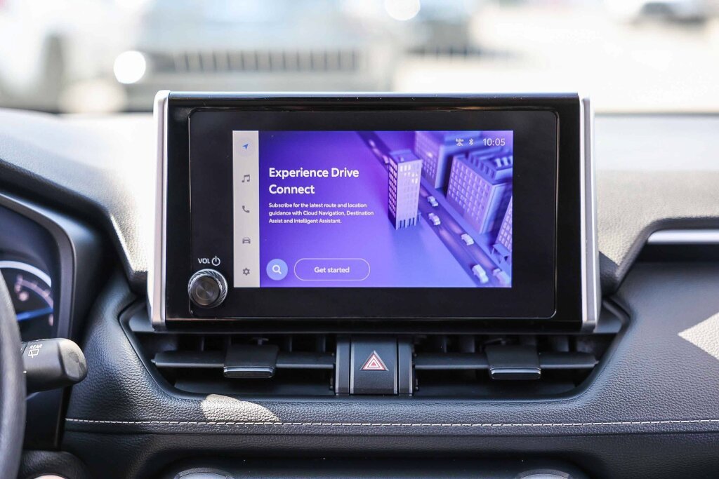 Certified 2025 Toyota RAV4 XLE AWD/4WD image 4