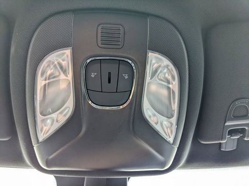 Certified 2025 Jeep Compass Latitude image 59