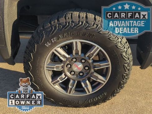 Certified 2025 GMC Sierra 1500 AT4 image 7