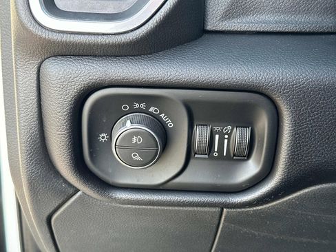 Used 2022 RAM 3500 Laramie image 34