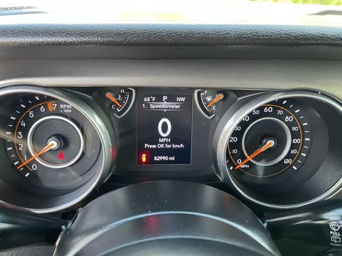 Used 2018 Jeep Wrangler Unlimited Sport S AWD/4WD image 8