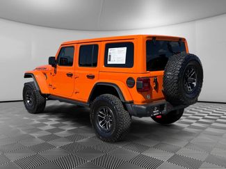 Used 2025 Jeep Wrangler Unlimited Rubicon AWD/4WD video 3