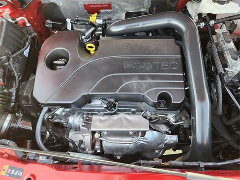 Used 2025 Chevrolet Equinox LT w/ Safety and Technology Package image 29