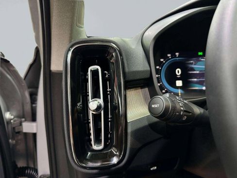 Used 2023 Volvo XC40 B5 Plus w/ Driver Assist Package image 33