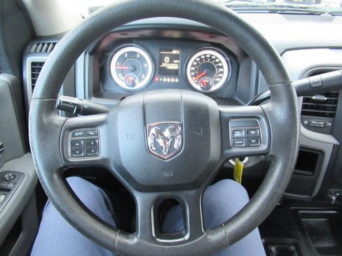 Used 2017 RAM 3500 Tradesman w/ Chrome Appearance Group image 16