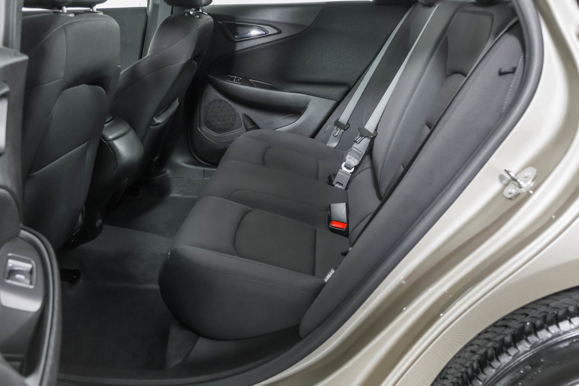 Used 2023 Chevrolet Malibu LS FWD image 34