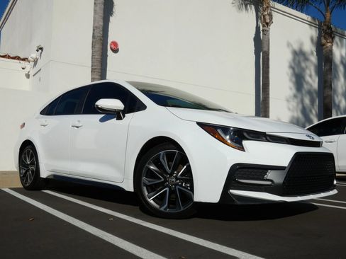 Used 2020 Toyota Corolla XSE image 5