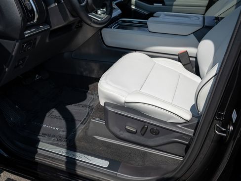New 2026 Ford Expedition Platinum AWD/4WD image 32