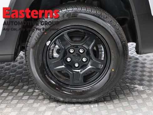 Used 2021 Jeep Renegade Sport image 8