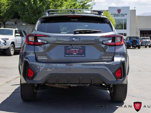 Used 2024 Subaru Crosstrek 2.5i Limited AWD/4WD image 17