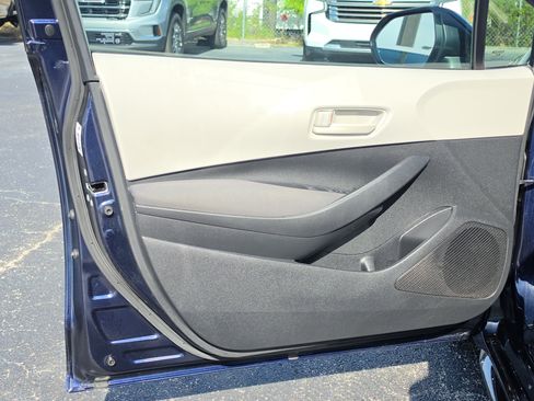 Used 2024 Toyota Corolla LE FWD image 17