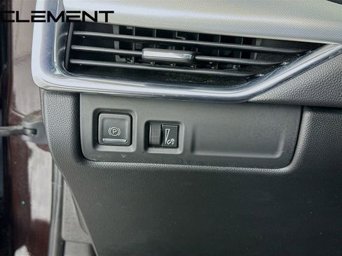 Used 2021 Cadillac XT4 Premium Luxury w/ Driver Awareness Package image 13