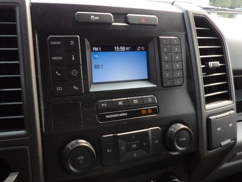 Used 2022 Ford F250 XL w/ Power Equipment Group RWD image 26