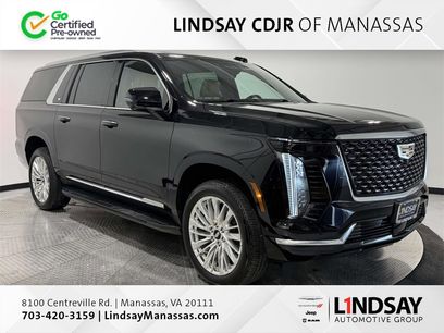 Used 2025 Cadillac Escalade ESV Premium Luxury