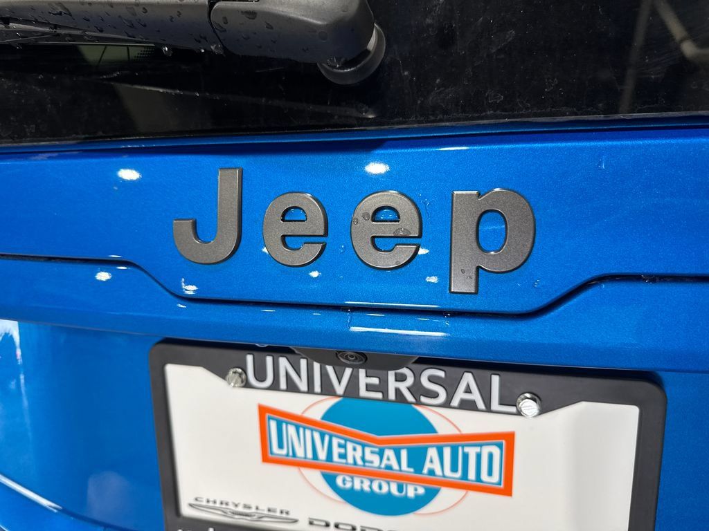 New 2026 Jeep Cherokee Limited AWD/4WD image 32