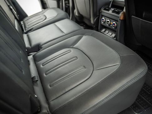 Used 2022 Land Rover Defender 110 X-Dynamic HSE image 35