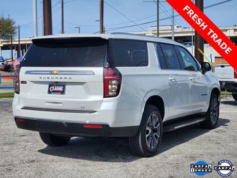 Used 2023 Chevrolet Suburban LT image 7
