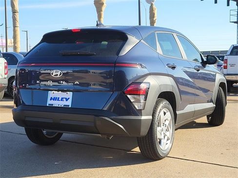 New 2026 Hyundai Kona SE image 4