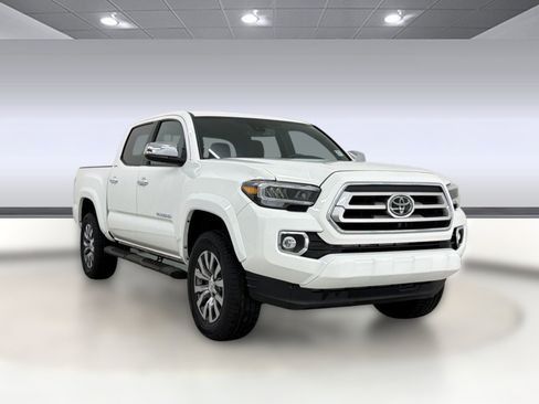 Used 2023 Toyota Tacoma Limited AWD/4WD image 7