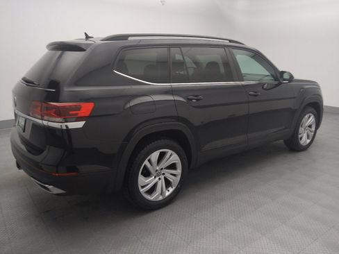 Used 2021 Volkswagen Atlas SE w/ Towing Package FWD image 10