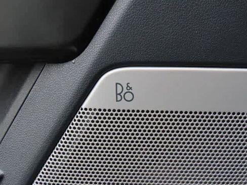 Used 2023 Ford F150 Lariat w/ Equipment Group 502A High image 19