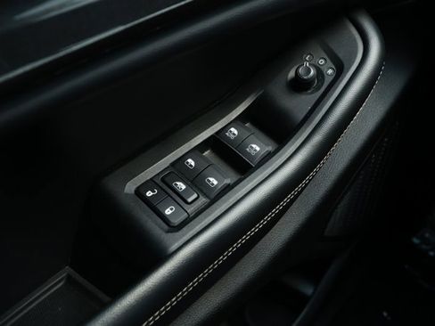 Used 2023 Jeep Grand Cherokee L Laredo image 22