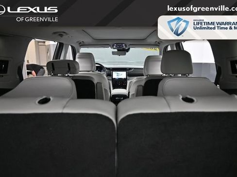 Used 2023 Jeep Grand Cherokee L Overland w/ Advanced Protech Group III AWD/4WD image 30