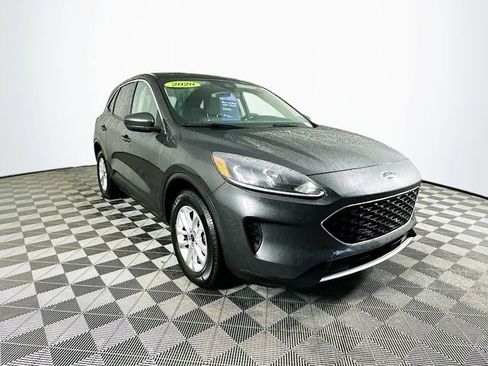 Certified 2020 Ford Escape SE image 4