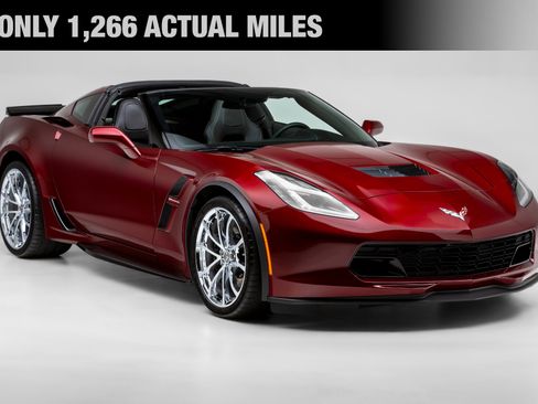 Used 2017 Chevrolet Corvette Grand Sport image 1
