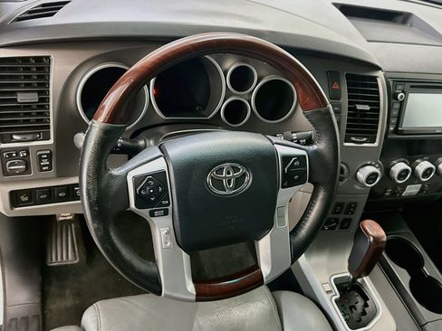 Used 2014 Toyota Sequoia Platinum AWD/4WD image 18