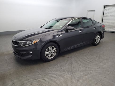 Used 2018 Kia Optima LX image 2