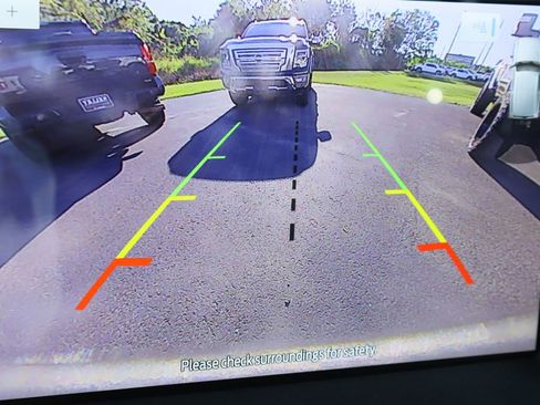 Used 2024 Ford Bronco Outer Banks image 16