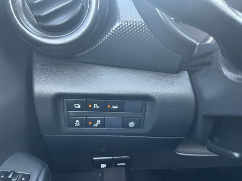 Used 2025 Nissan Kicks Play S FWD image 18