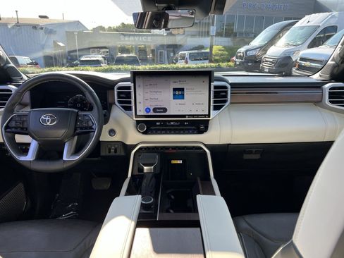 Used 2023 Toyota Sequoia Capstone AWD/4WD image 22