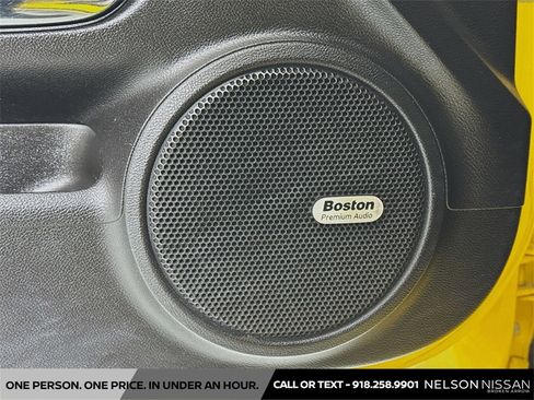 Used 2010 Chevrolet Camaro SS w/ RS Package image 17