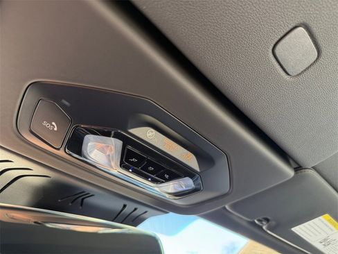 Certified 2022 BMW M8 Competition image 34