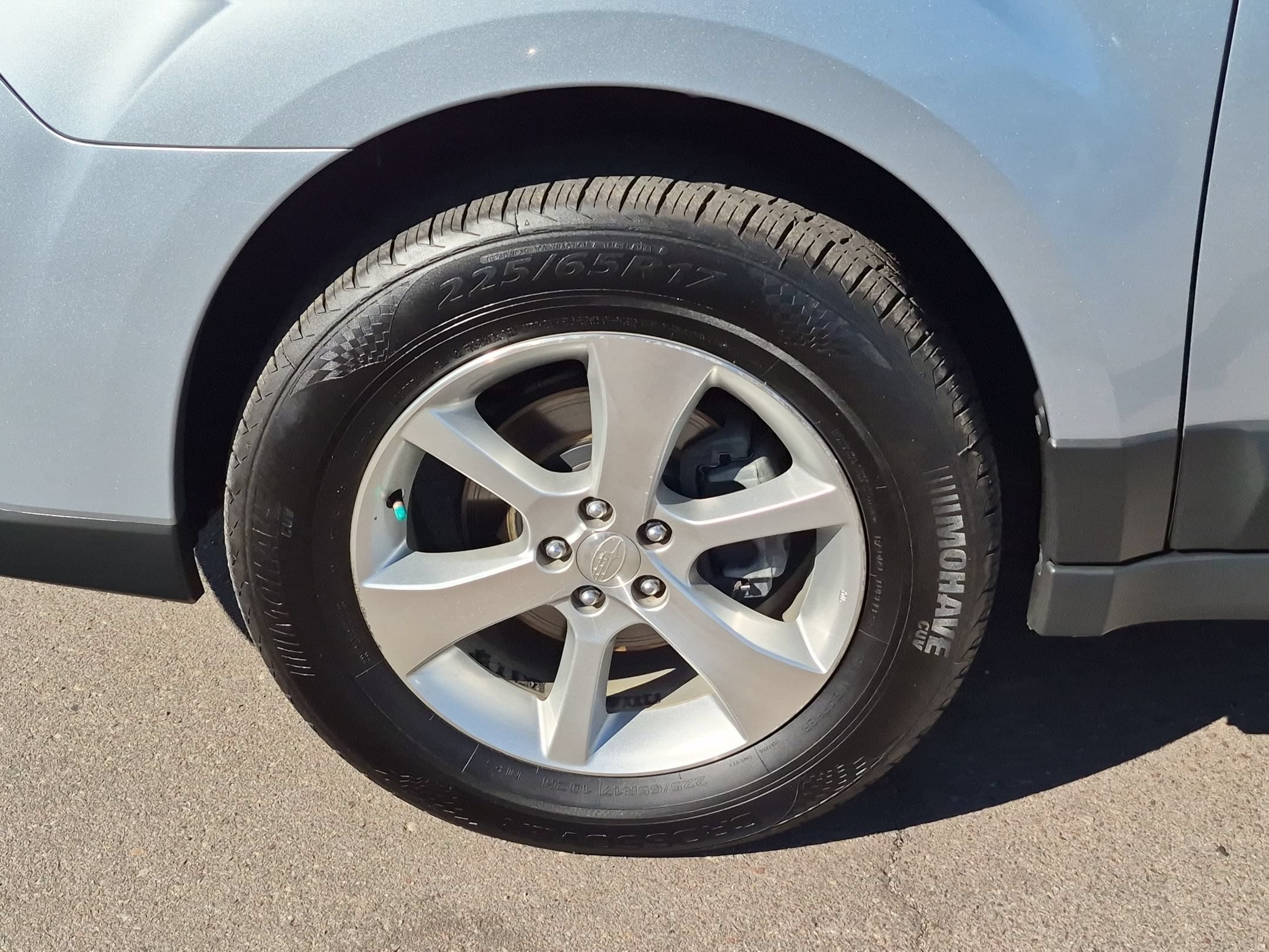 Used 2013 Subaru Outback 2.5i Limited w/ Moonroof Pkg AWD/4WD image 10