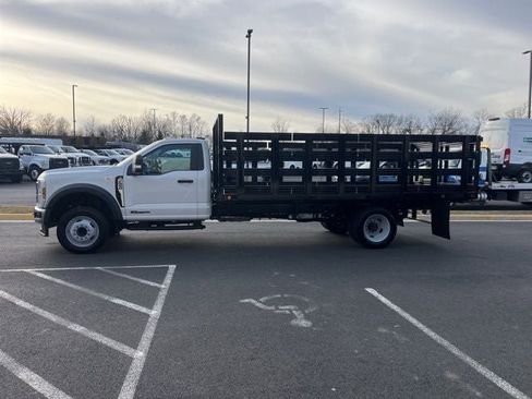 Used 2024 Ford F550 2WD Regular Cab Super Duty image 4