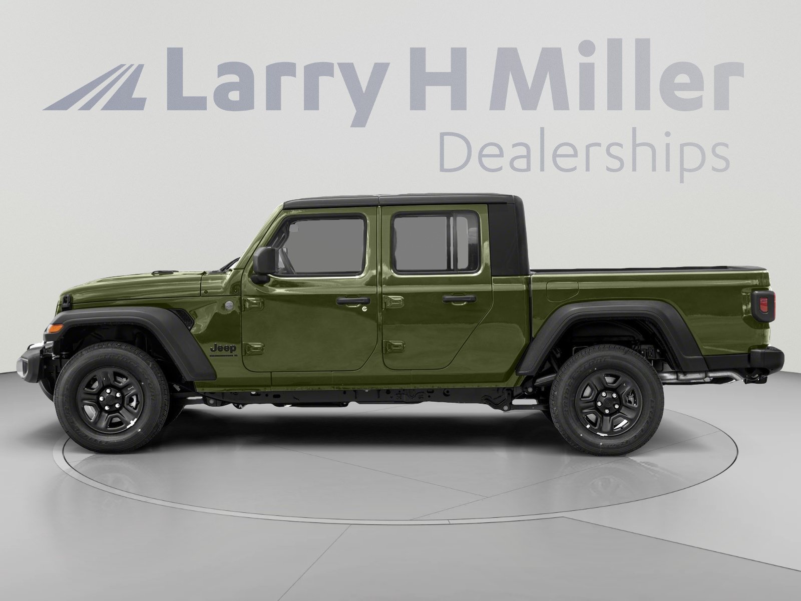 Used 2022 Jeep Gladiator Sport AWD/4WD image 3