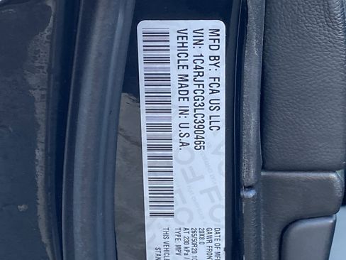 Used 2020 Jeep Grand Cherokee High Altitude image 9