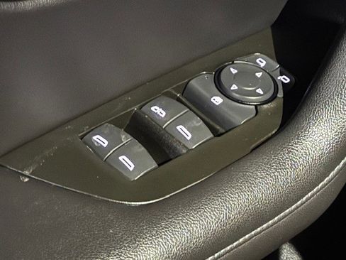 Used 2022 Chevrolet Blazer LT image 31