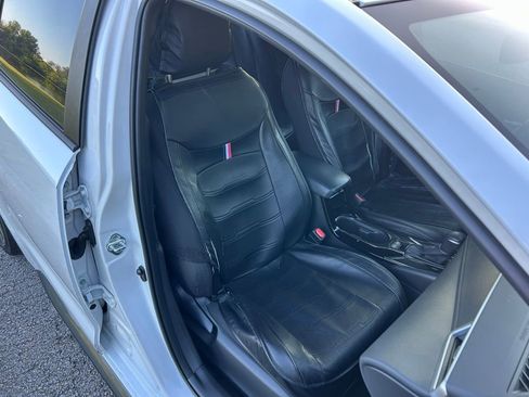 Used 2022 Toyota Corolla SE w/ SE Premium Package FWD image 15